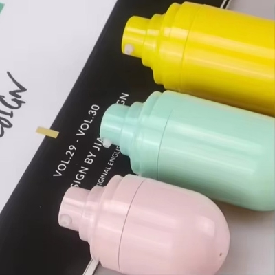 섬세한 디자인 50ml 위아래 공기 없는 병 피부 관리 화장품