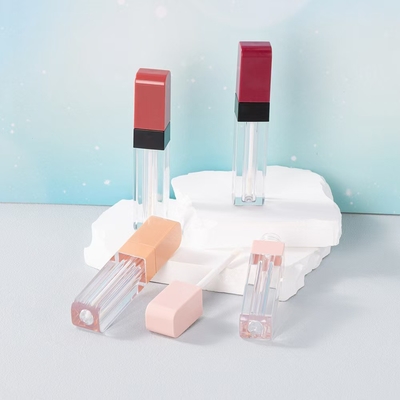 4ml 플라스틱 립 글래스 튜브와 정사각형 머리는 휴대하기 쉽습니다.