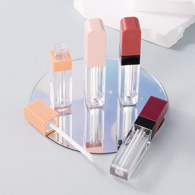 4ml 플라스틱 립 글래스 튜브와 정사각형 머리는 휴대하기 쉽습니다.