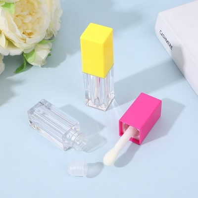 브러쉬와 함께 정면 플라스틱 입술 가시 튜브 화장품 타입 입술 광택 사용자 지정 색상 4.9ml