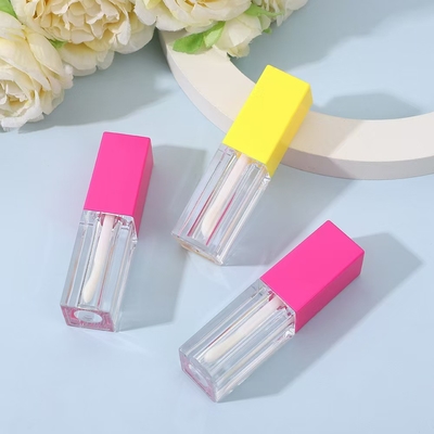 브러쉬와 함께 정면 플라스틱 입술 가시 튜브 화장품 타입 입술 광택 사용자 지정 색상 4.9ml
