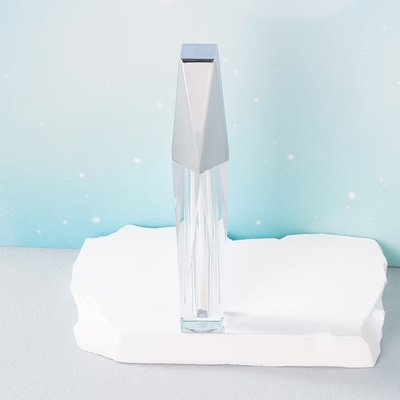 4.5ml 불규칙한 모양의 플록 스틱 어플리케이터와 맞춤 컬러 립 글래스 튜브