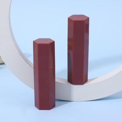 립스틱 빨강 스틱 및 반짝이는 효과에 대한 헥사그널 플라스틱 립스틱 튜브 5ml 샘플 제공