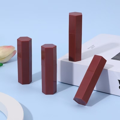 립스틱 빨강 스틱 및 반짝이는 효과에 대한 헥사그널 플라스틱 립스틱 튜브 5ml 샘플 제공