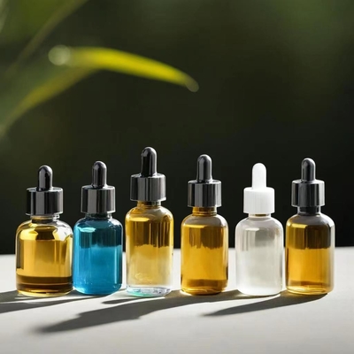 여행 친화적 인 앰버 에센셜 오일 병 플라스틱 방울 머리와 유리 파이펫 5ml 10ml 30ml 50ml 100ml