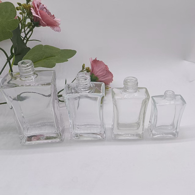 알루미늄 스프레이어와 오버 캡이 있는 20ml 30ml &amp; 50ml 유리 병