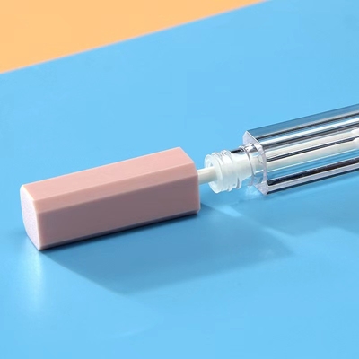 도매 1.2ml 플라스틱 반짝이는 립 튜브 사용자 정의 색상을 받아