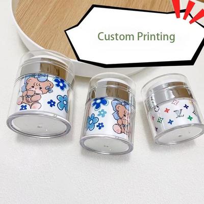 비어있는 포장 실버 어깨와 함께 공기 없는 항아리 얼굴 크림과 눈 크림의 100% 제품 배출