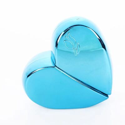 25ml  Heart-shaped Portable Stylish  Cosmetic Spray Perfume Bottle Travel Easy-use