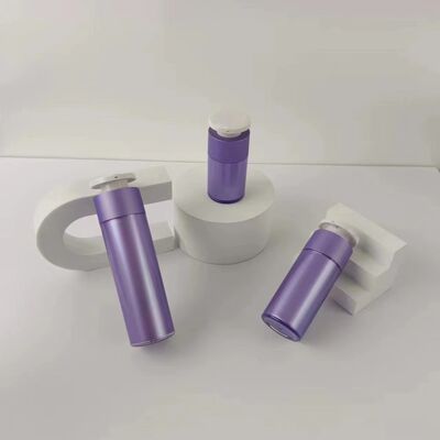 맞춤형 실크스크린 인쇄 및 누수 방지 디자인의 하트 모양 아크릴 에어리스 펌프 병 (화장품 로션용)