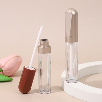 립 케어 제품용 맞춤형 색상 및 누수 방지 디자인의 4.5ml 플라스틱 립글로스 튜브
