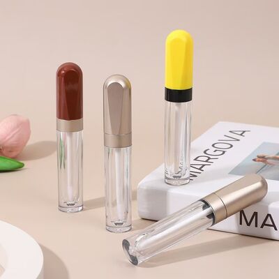 립 케어 제품용 맞춤형 색상 및 누수 방지 디자인의 4.5ml 플라스틱 립글로스 튜브