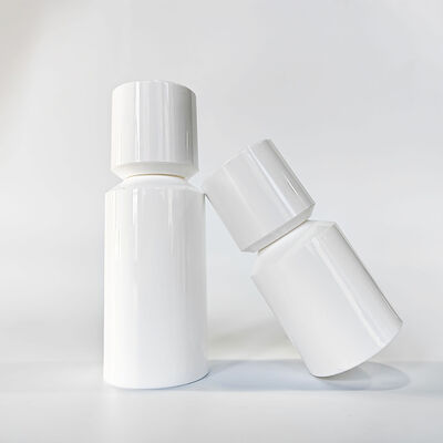 새로운 디자인의 30ml ~ 100ml 에어리스 펌프 병은 공기 노출을 방지하여 제품 사용을 극대화합니다 위생적이며 스킨케어를 위한 손가락 오염이 없습니다