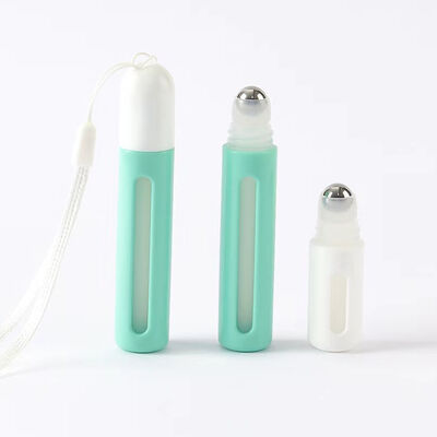여행용 크기의 화장품 컨테이너에 맞춤 로고와 함께 5/10/15ml 누출 방지 롤 온 병